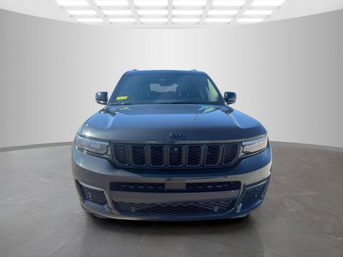 Used 2024 Jeep Grand Cherokee L Limited w/ Luxury Tech Group II AWD/4WD image 8