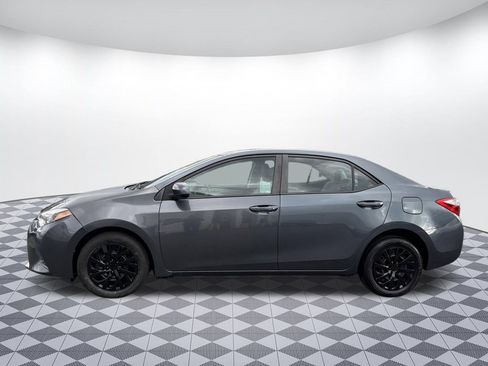 Used 2015 Toyota Corolla LE image 4