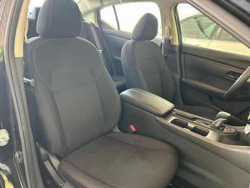 Certified 2025 Nissan Sentra S FWD image 40