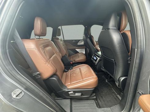Used 2023 Lincoln Aviator Reserve w/ Equipment Group 201A RWD image 22