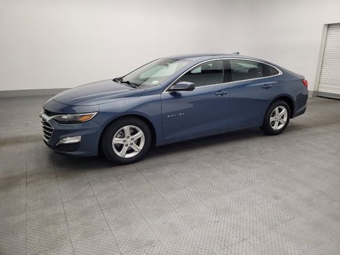 Used 2024 Chevrolet Malibu LT image 2