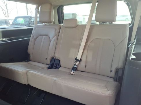 Used 2024 Ford Expedition Max Limited image 30