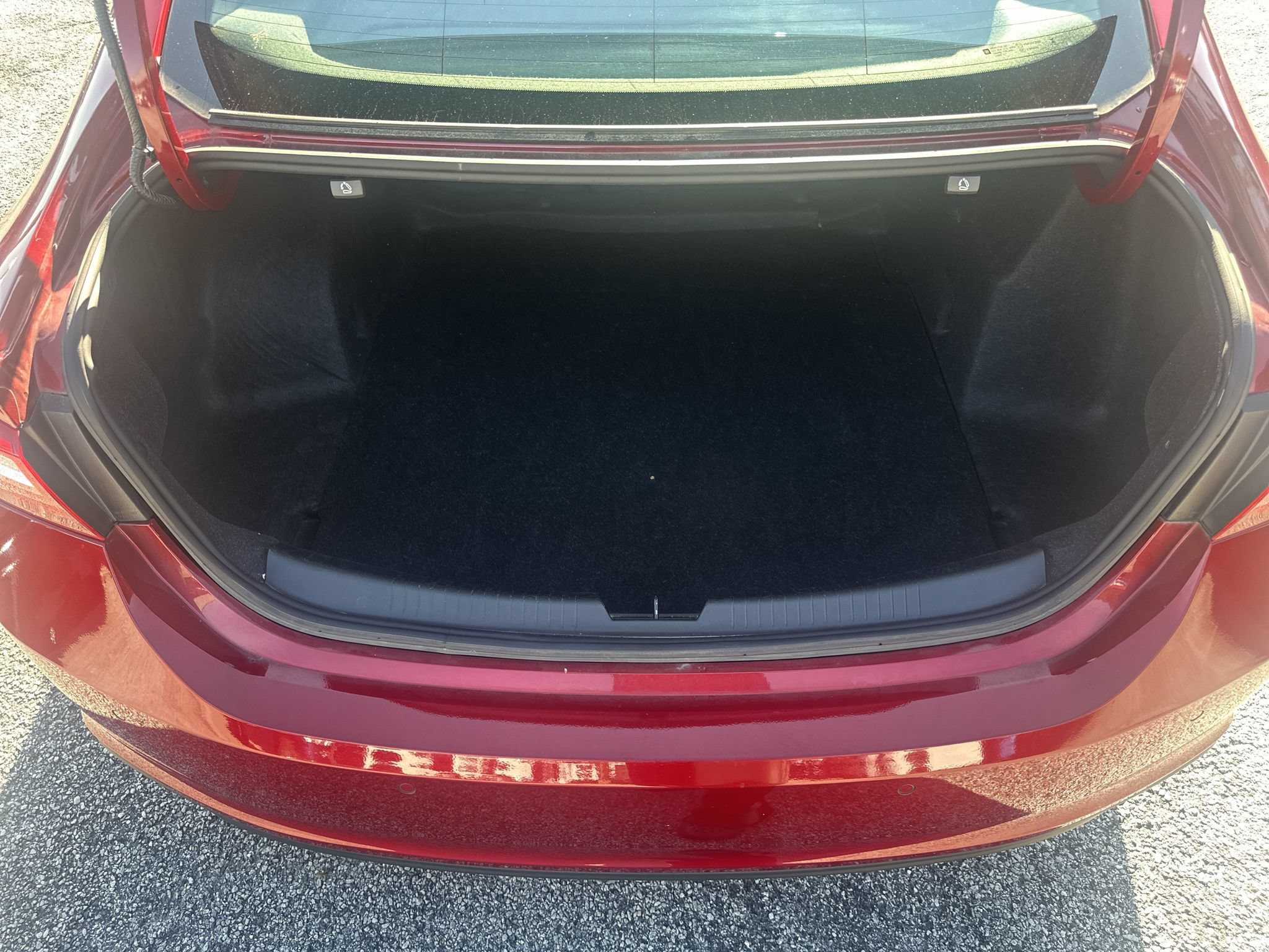 Used 2025 Chevrolet Malibu LT FWD image 18