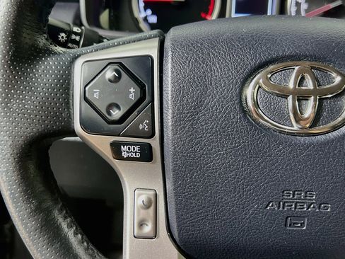 Used 2024 Toyota 4Runner Limited AWD/4WD image 18