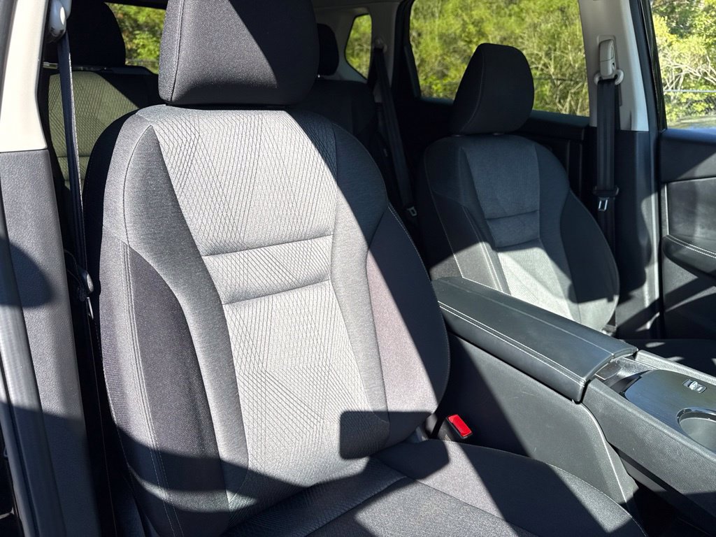 Used 2025 Nissan Rogue SV FWD image 35
