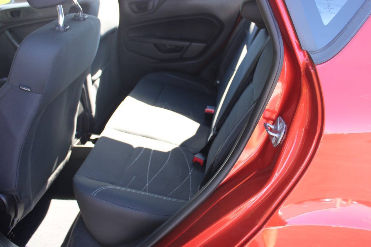 Used 2018 Ford Fiesta SE w/ Cold Weather Package FWD image 10