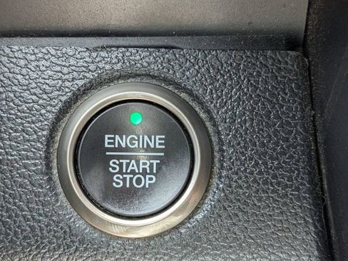 Used 2018 Ford F150 Raptor w/ Equipment Group 802A Luxury image 32