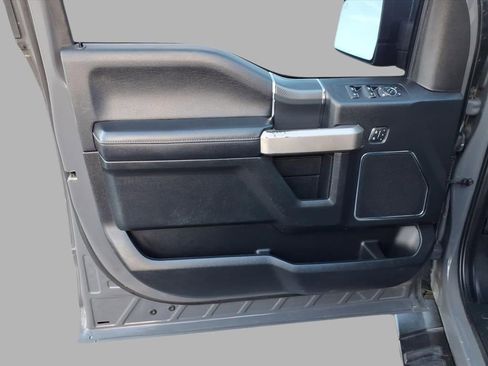 Used 2020 Ford F150 Lariat image 17