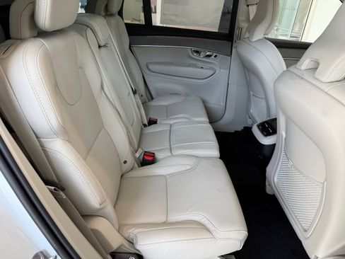 Used 2026 Volvo XC90 B6 Ultra w/ Protection Package image 33