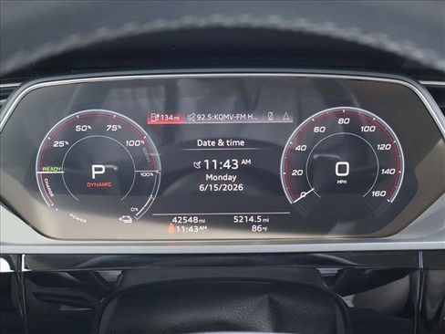 Used 2024 Audi Q8 e-tron Premium Plus w/ Premium Plus Package AWD/4WD image 15