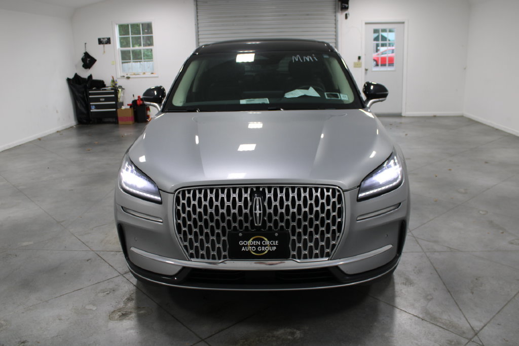 Used 2023 Lincoln Corsair AWD w/ Equipment Group 101A image 3
