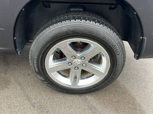 Used 2015 RAM 1500 Express image 13