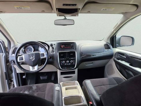 Used 2011 Dodge Grand Caravan Mainstreet w/ PWR Convenience Group FWD image 7