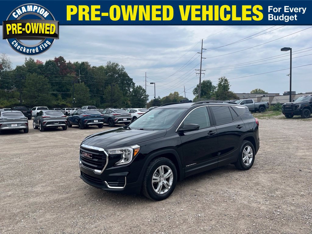 Used 2024 GMC Terrain SLE w/ Driver Convenience Package FWD image 1