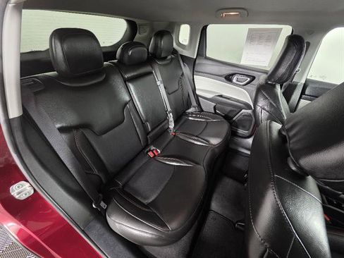 Used 2022 Jeep Compass Limited AWD/4WD image 17