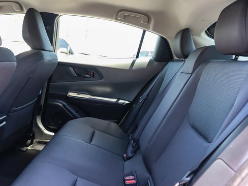 Used 2025 Toyota Prius LE FWD image 21