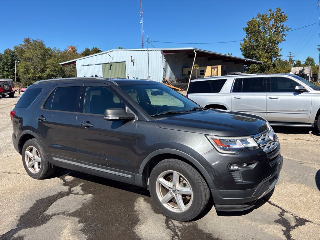 Used 2019 Ford Explorer XLT w/ Equipment Group 201A FWD image 7