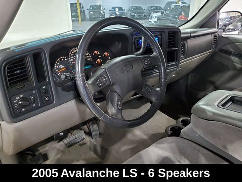 Used 2005 Chevrolet Avalanche LS w/ Onstar Plus Package image 7