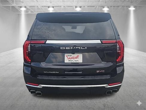 Used 2026 GMC Yukon XL Denali w/ Sun & Power Step Package AWD/4WD image 5
