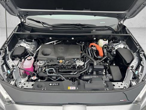 New 2025 Toyota RAV4 XLE image 16