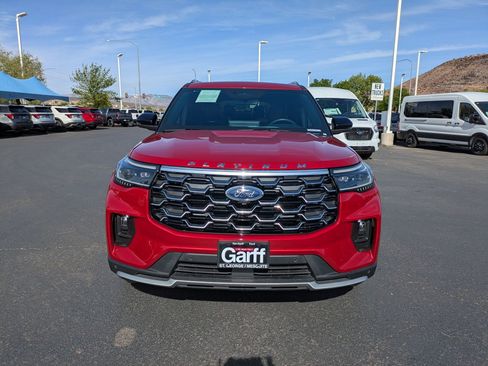 Certified 2025 Ford Explorer Platinum w/ Ultimate Package image 11