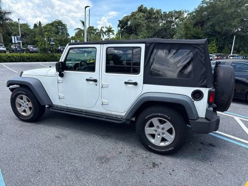 Used 2008 Jeep Wrangler Unlimited X RWD image 12