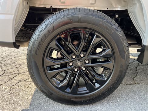 Used 2025 Ford F150 XLT w/ Equipment Group 302A MID AWD/4WD image 19