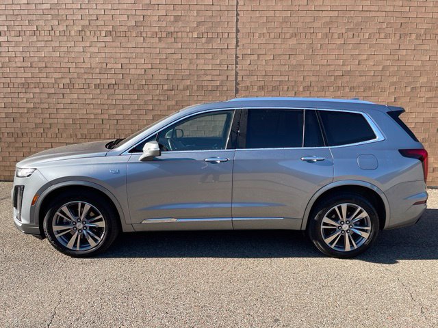 Used 2025 Cadillac XT6 Premium Luxury AWD/4WD image 9