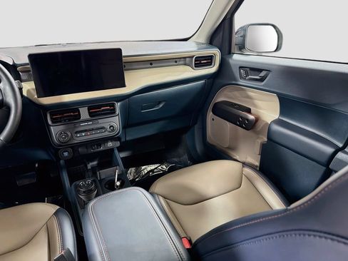 Used 2025 Ford Maverick Lariat w/ 4K Tow Package AWD/4WD image 25