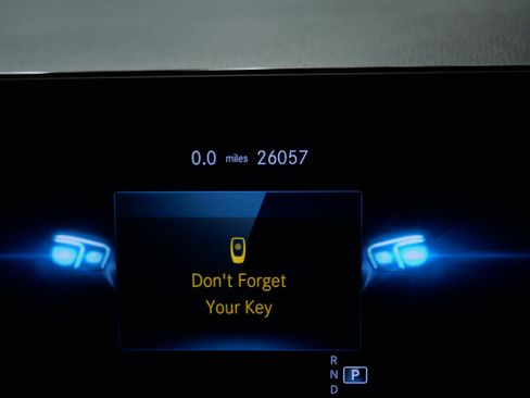 Used 2023 Mercedes-Benz GLB 250 4MATIC image 26