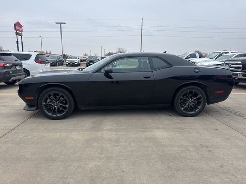 Used 2021 Dodge Challenger GT w/ Plus Package image 10