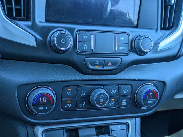 Certified 2022 GMC Terrain SLT w/ LPO, Floor Liner Package AWD/4WD image 24