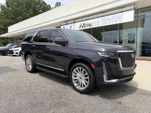 Used 2024 Cadillac Escalade Premium Luxury AWD/4WD image 2