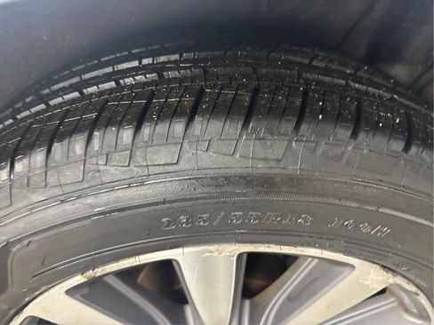 Used 2018 Toyota Sienna Limited Premium image 33