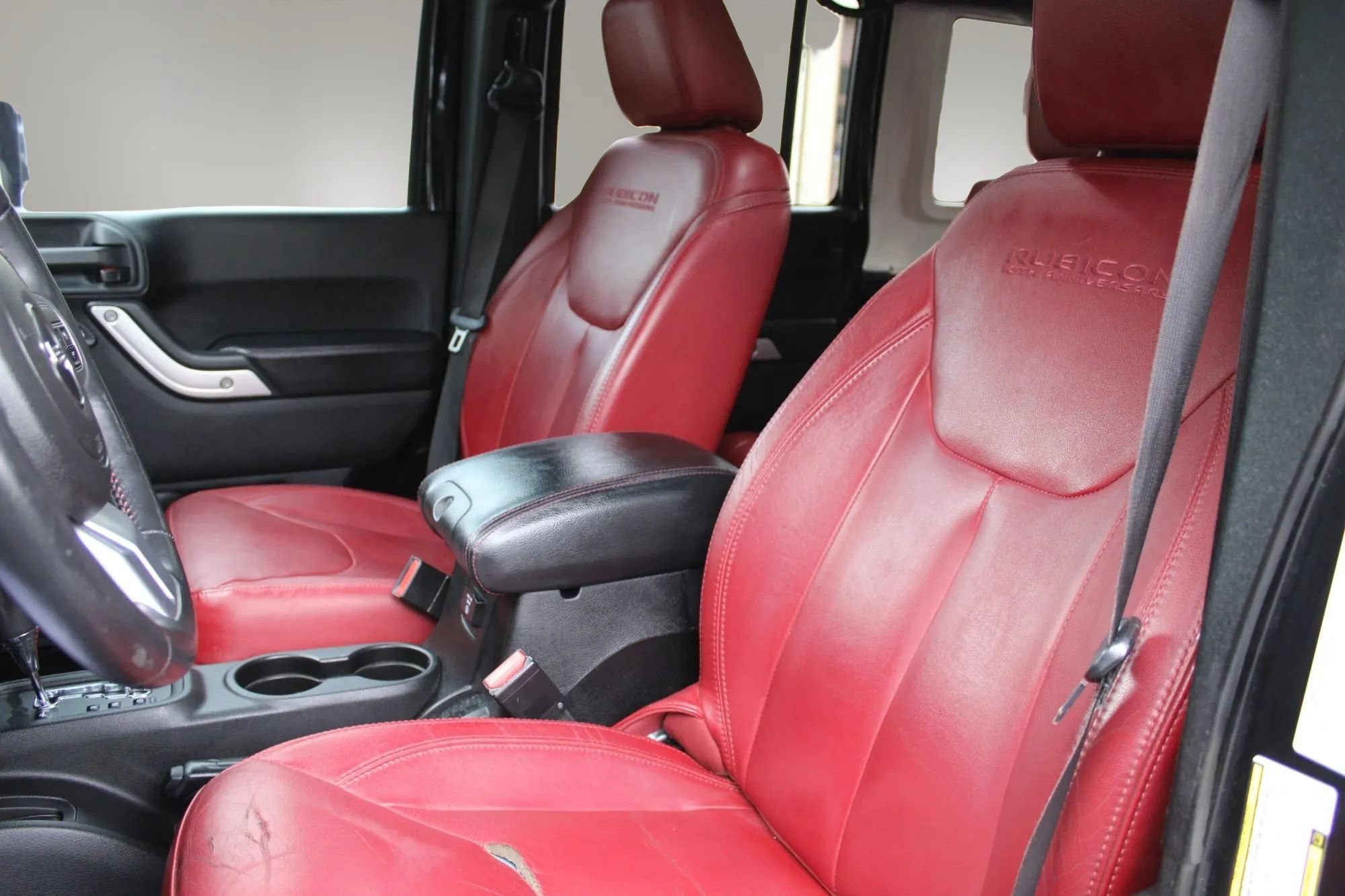Used 2013 Jeep Wrangler Unlimited Rubicon AWD/4WD image 15