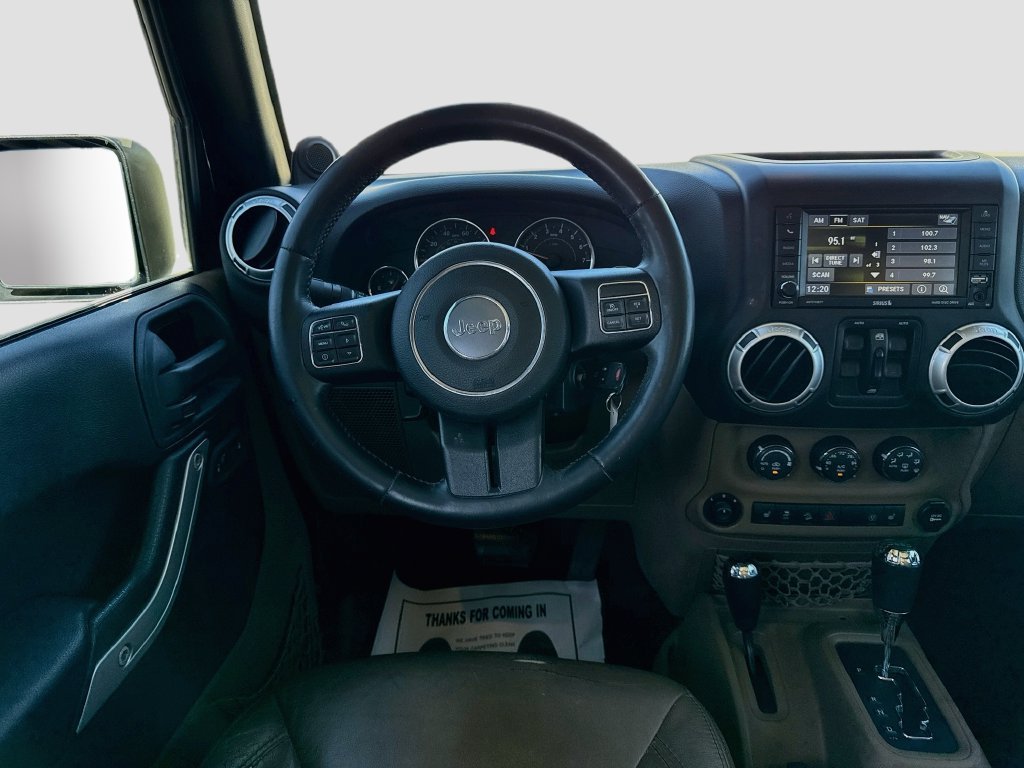 Used 2014 Jeep Wrangler Unlimited Rubicon w/ Connectivity Group AWD/4WD image 25