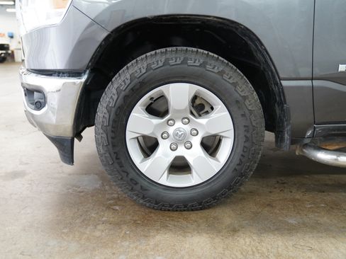 Used 2021 RAM 1500 Big Horn AWD/4WD image 16