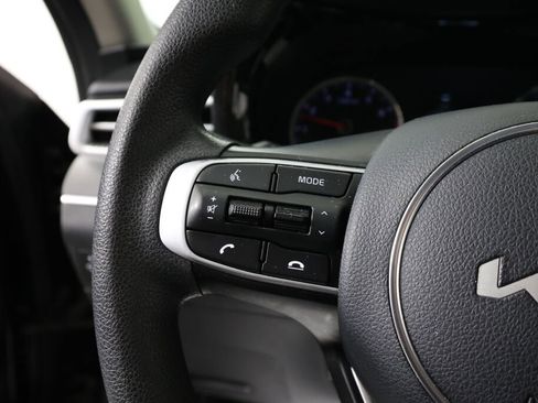 Used 2023 Kia K5 LXS image 30