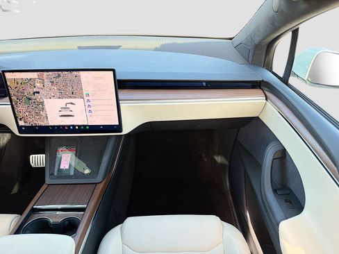 Used 2022 Tesla Model X AWD/4WD image 18
