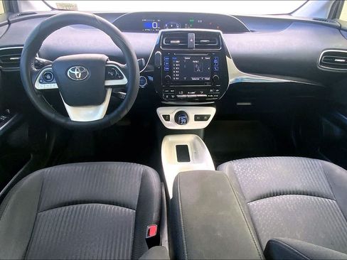 Used 2016 Toyota Prius Four FWD image 10