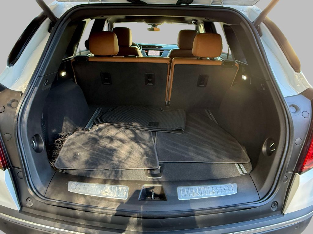Used 2023 Cadillac XT5 Premium Luxury AWD/4WD image 17