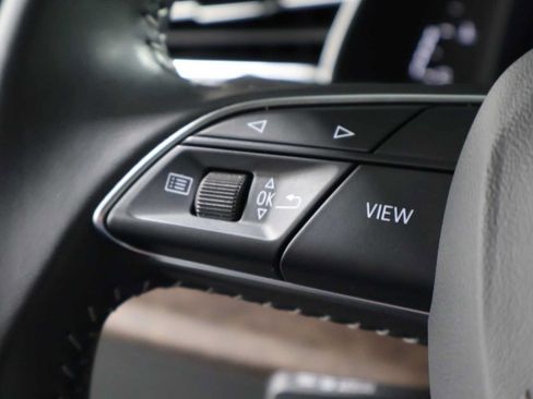 Used 2020 Audi Q8 Prestige w/ Prestige Package AWD/4WD image 26