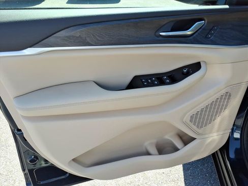 New 2026 Jeep Grand Cherokee Limited AWD/4WD image 9