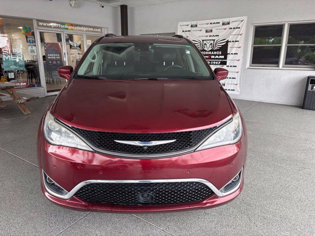 Used 2019 Chrysler Pacifica Touring-L Plus w/ Advanced Safetytec Group FWD image 1