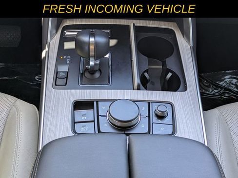 Used 2024 MAZDA CX-90 3.3 Turbo w/ Premium Package image 16