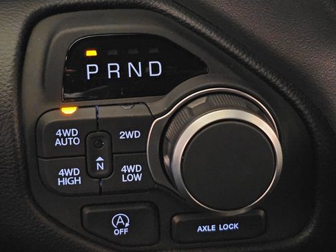 New 2026 RAM 1500 4x4 Crew Cab image 23