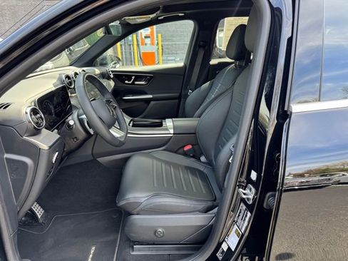 Used 2026 Mercedes-Benz GLC 300 4MATIC image 12