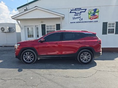 Used 2022 GMC Terrain SLT image 5