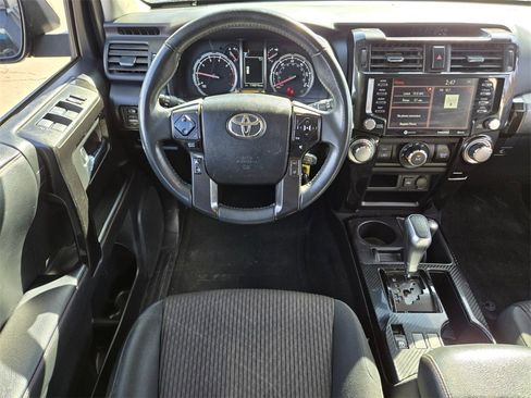 Used 2020 Toyota 4Runner TRD Off-Road image 18