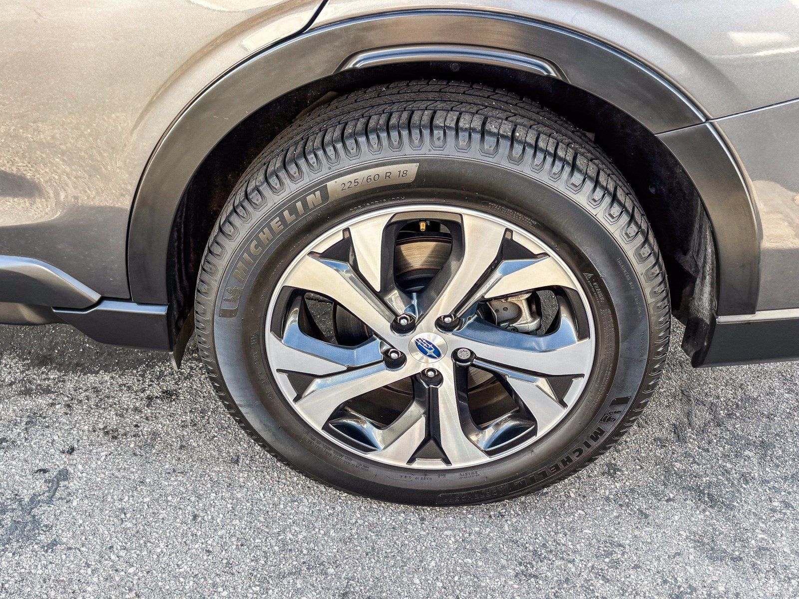 Used 2020 Subaru Outback Touring XT AWD/4WD image 13